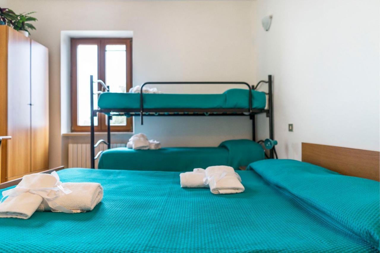 Monja Camping Village Brenzone sul Garda Luaran gambar
