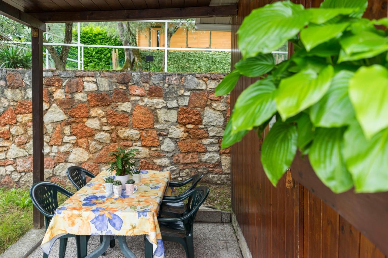 Monja Camping Village Brenzone sul Garda Luaran gambar