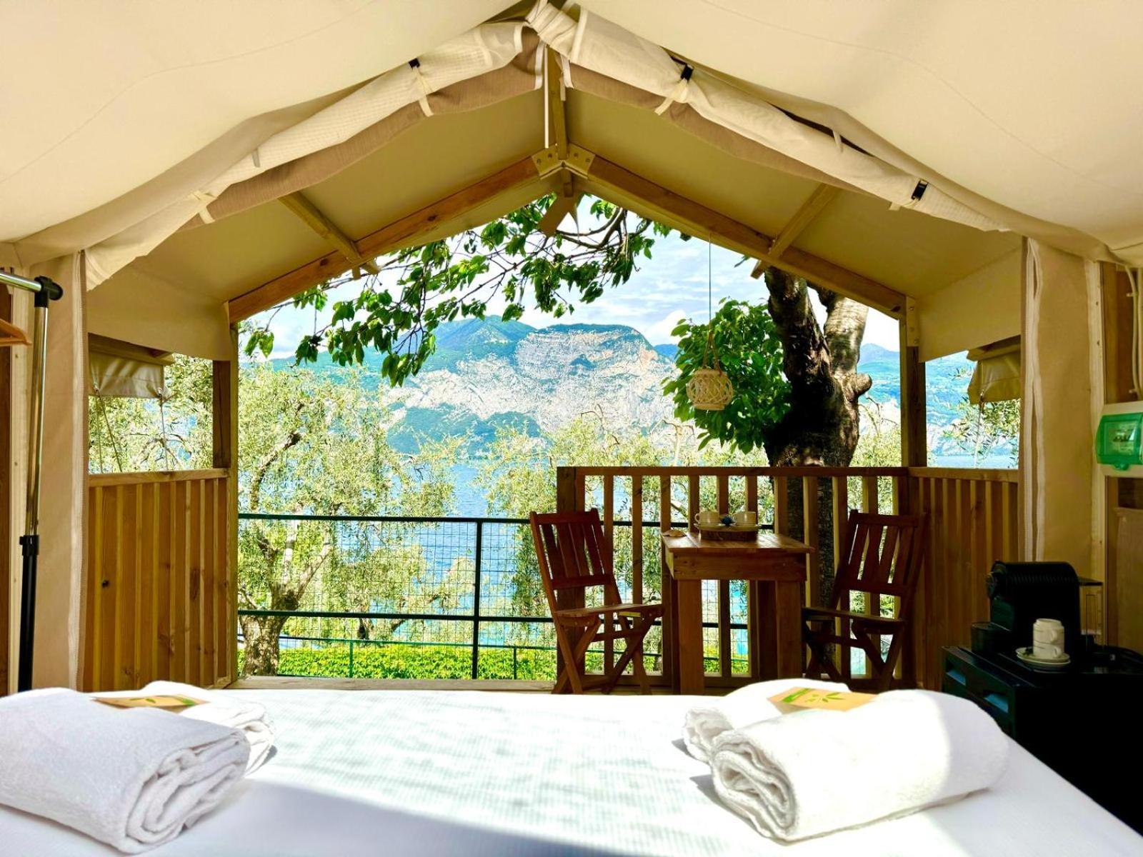 Monja Camping Village Brenzone sul Garda Luaran gambar