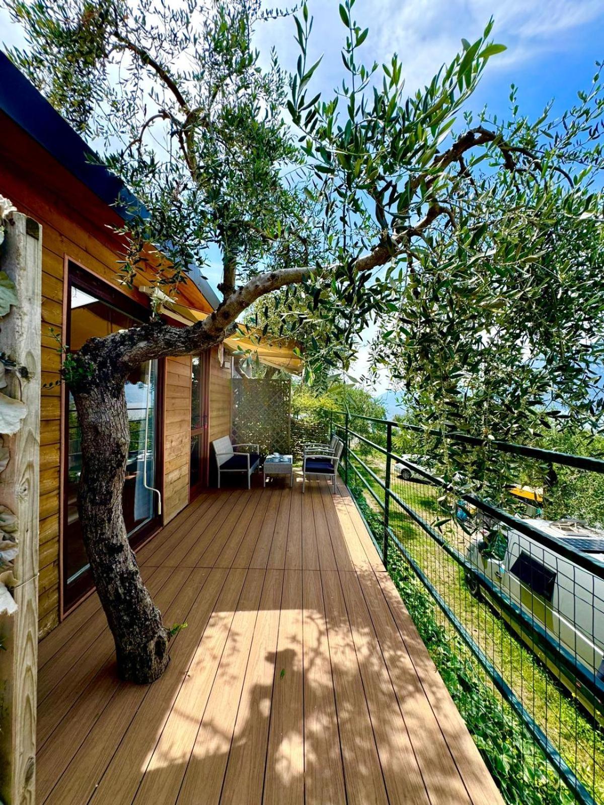 Monja Camping Village Brenzone sul Garda Luaran gambar