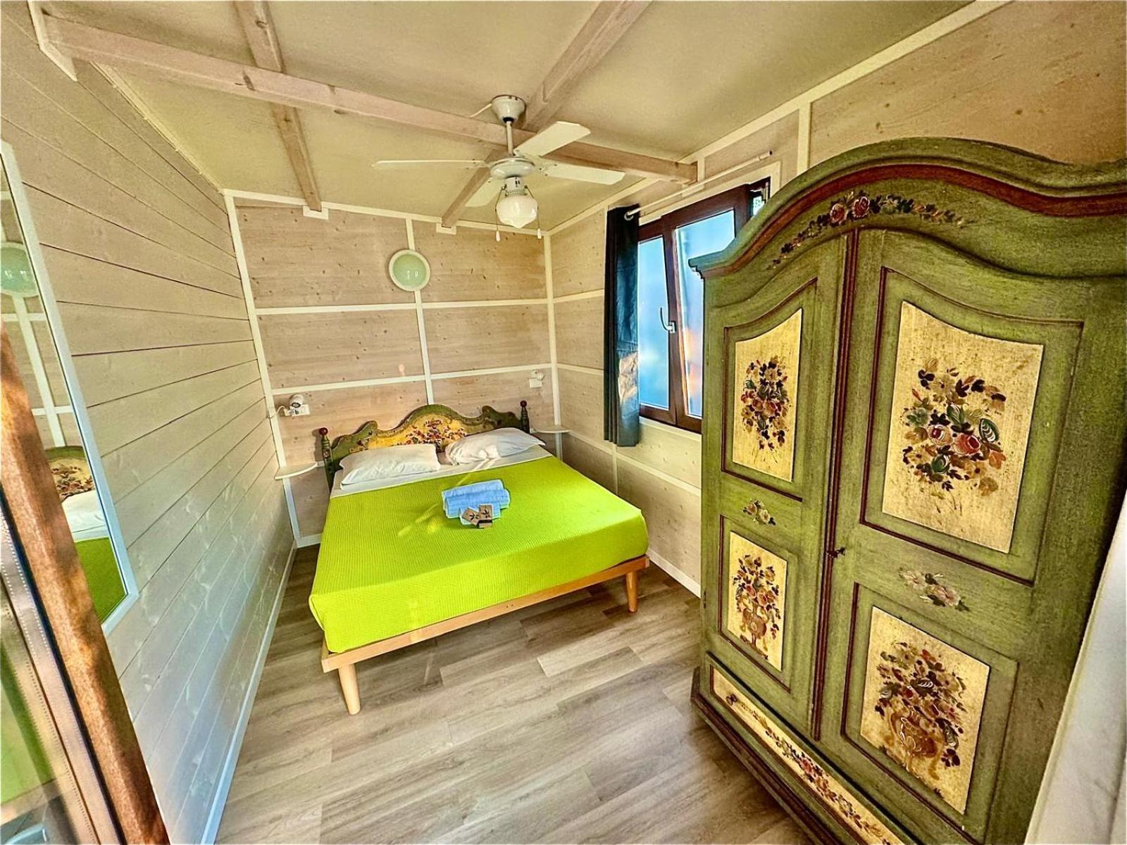 Monja Camping Village Brenzone sul Garda Luaran gambar