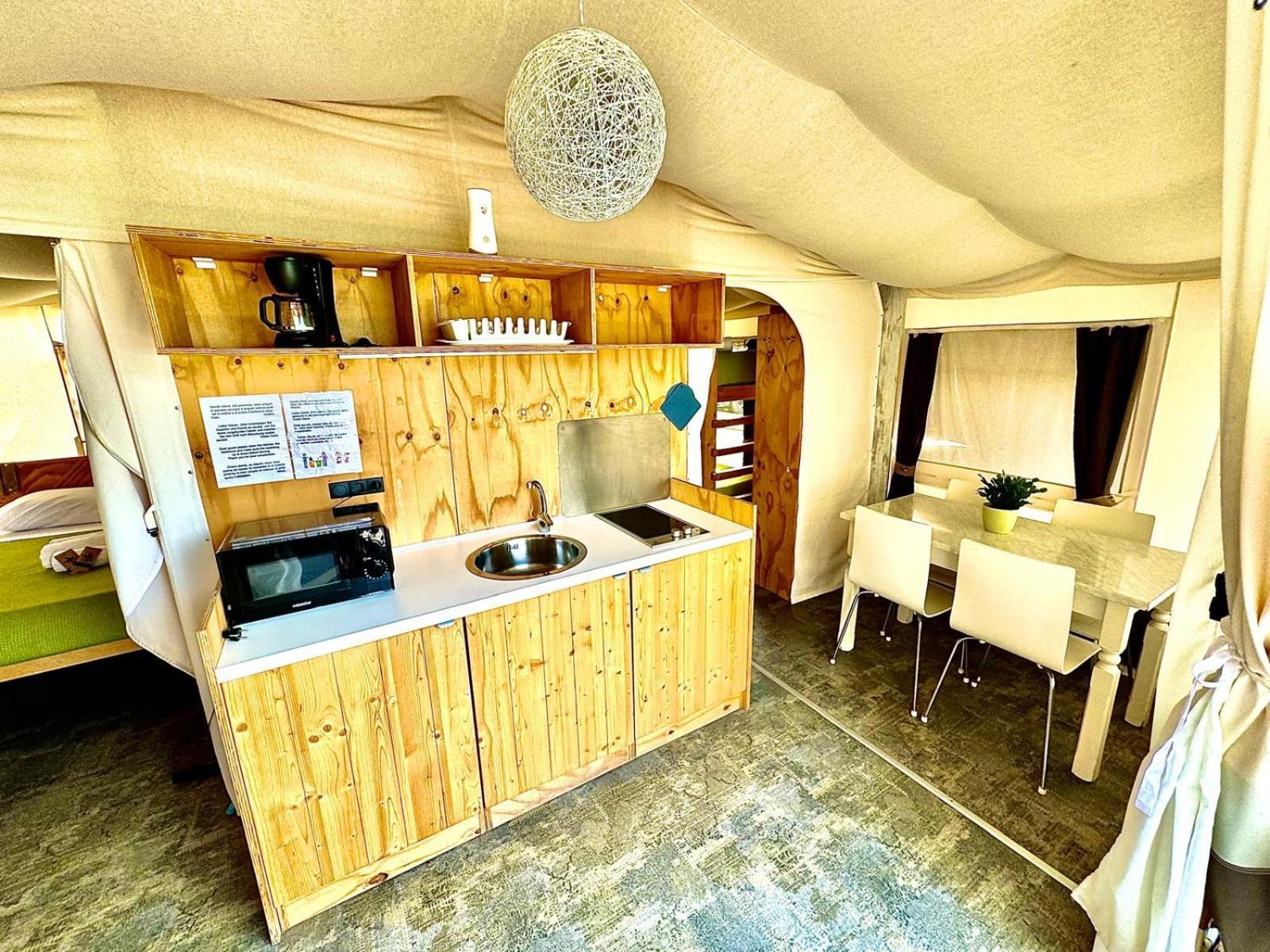Monja Camping Village Brenzone sul Garda Luaran gambar