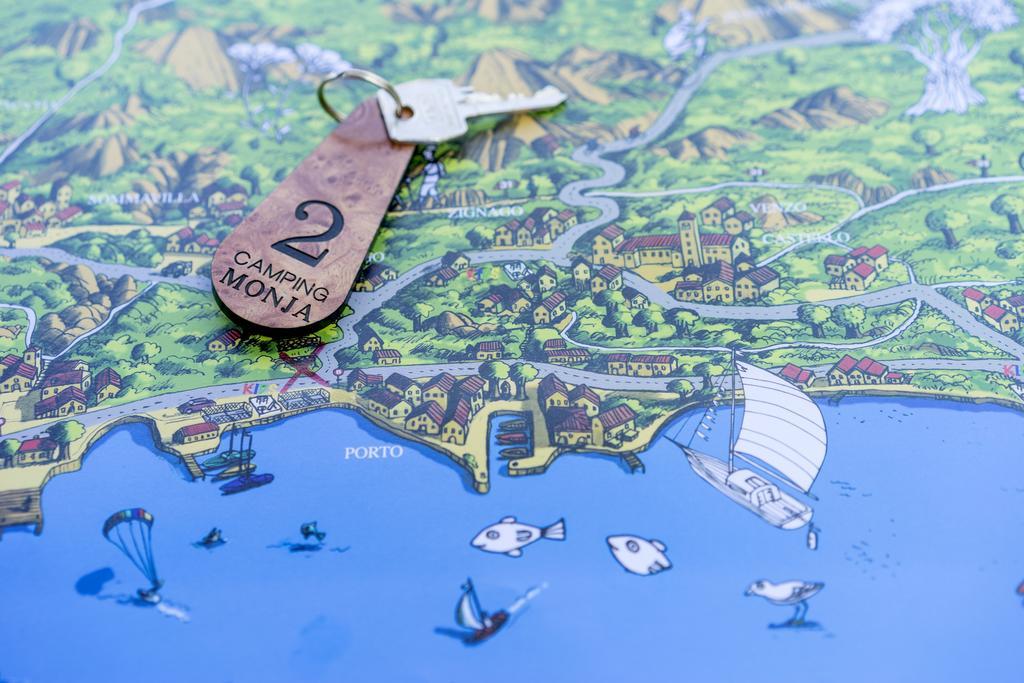 Monja Camping Village Brenzone sul Garda Luaran gambar