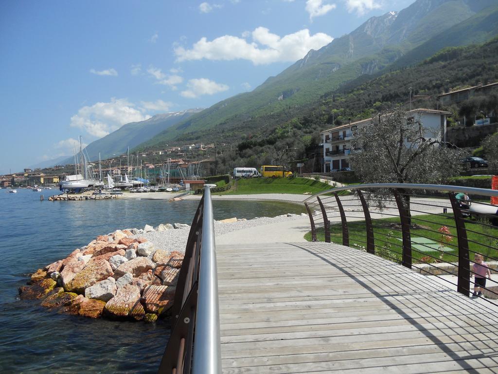 Monja Camping Village Brenzone sul Garda Luaran gambar